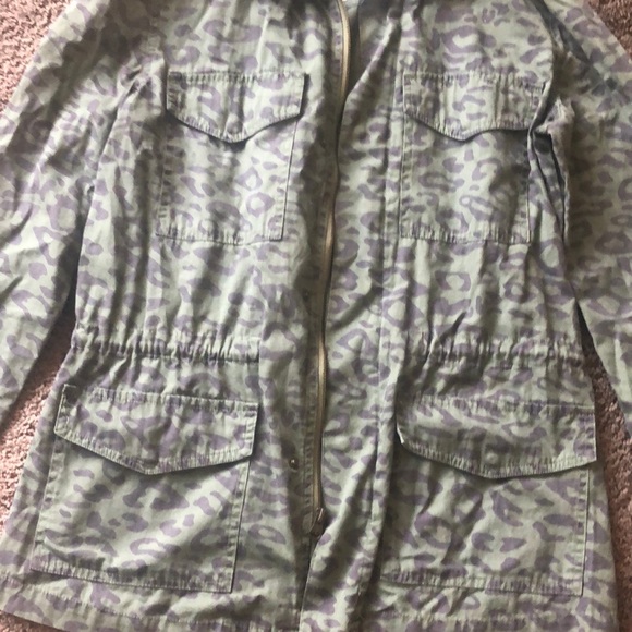 Green leopard print cargo jacket - Picture 2 of 4